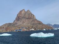 Upernavik, der Berg wie ein Robbenherz